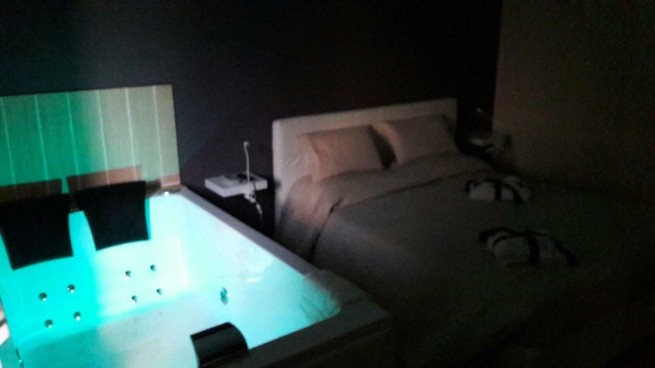 Il Centro Short Lets Hotell Valguarnera Caropepe Eksteriør bilde