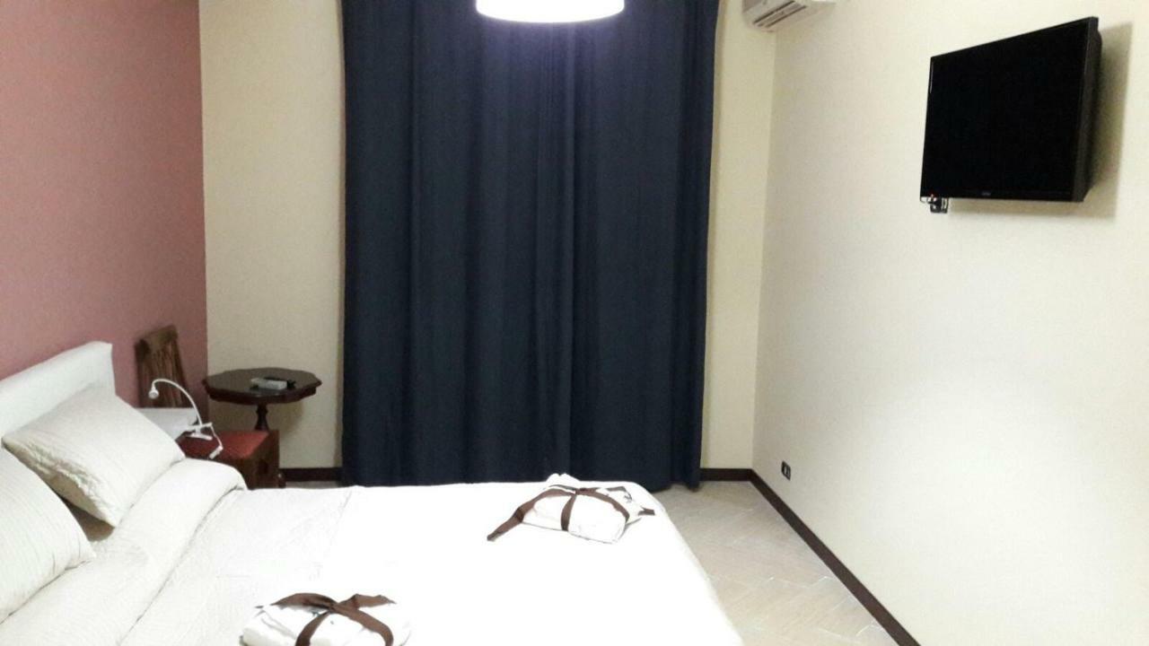 Il Centro Short Lets Hotell Valguarnera Caropepe Eksteriør bilde